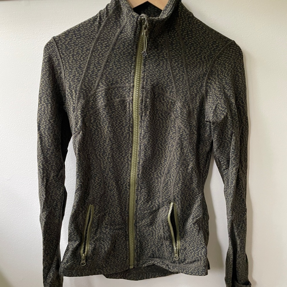 NWOT lululemon full zip jacket 6